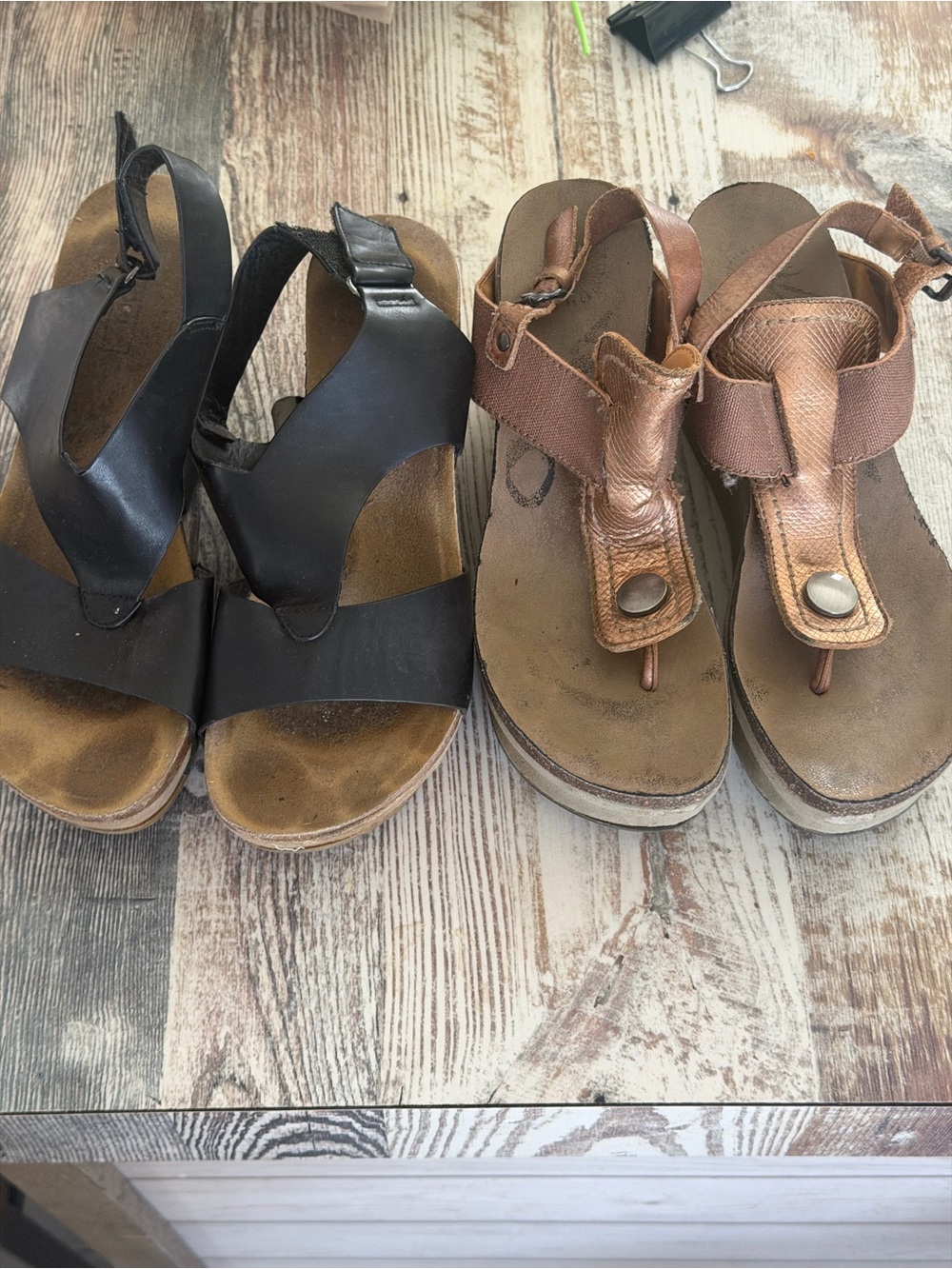 Woman’s Casual Leather Sandals in Black and Brown